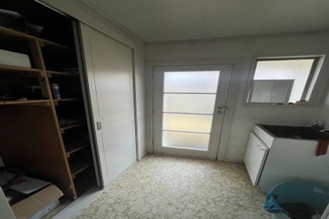 Photo of property in 28 Sawtell Place, Northcote, Christchurch, 8052