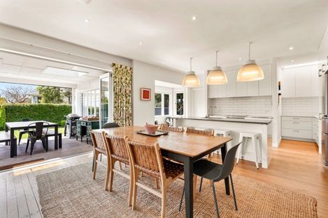 Photo of property in 10 Franklin Terrace, Havelock North, 4130