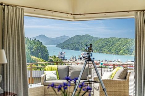Photo of property in 24 Harbour View Heights, Picton, 7220