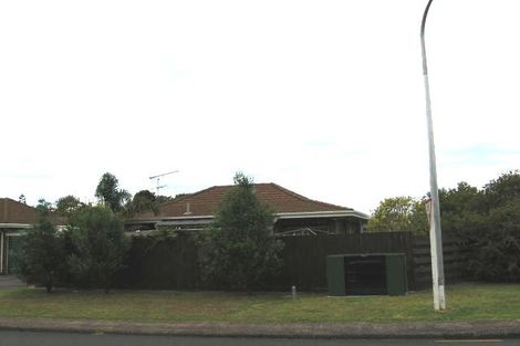 Photo of property in 2/47 Glamorgan Drive, Torbay, Auckland, 0630