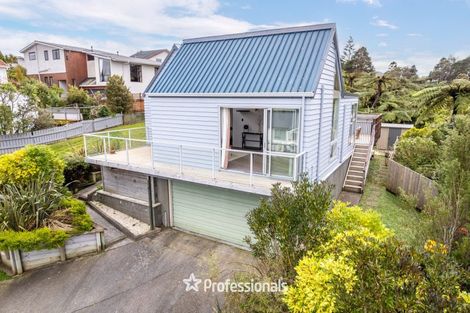 Photo of property in 3 Lone Tree Grove, Kelson, Lower Hutt, 5010
