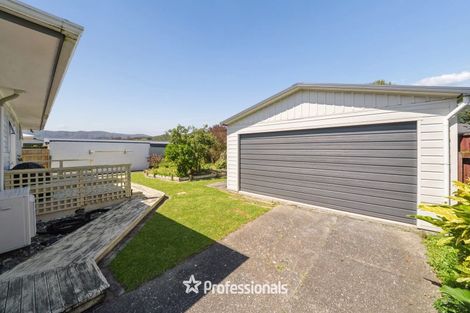 Photo of property in 15 Wetherby Grove, Wainuiomata, Lower Hutt, 5014