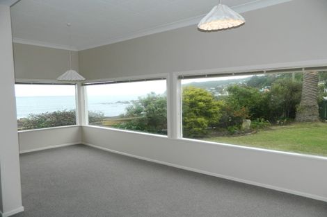 Photo of property in 33 Sunset Parade, Plimmerton, Porirua, 5026