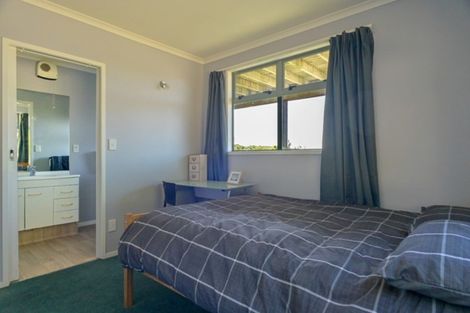 Photo of property in 107 Tireti Road, Titahi Bay, Porirua, 5022