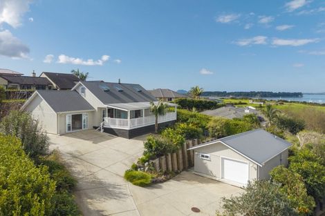 Photo of property in 16 Tralee Street, Omokoroa, 3114