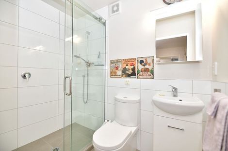 Photo of property in 37 Landmark Terrace, Orewa, 0931