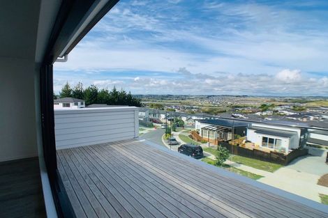 Photo of property in 38 Ascension Crescent, Orewa, 0931