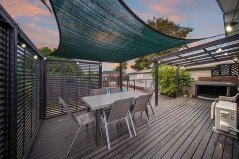 Photo of property in 424 Roscommon Road, Clendon Park, Auckland, 2103