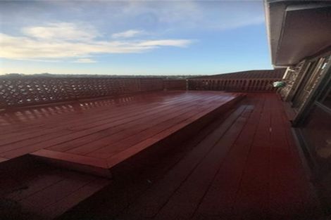 Photo of property in 34a Mark Edward Drive, Half Moon Bay, Auckland, 2012