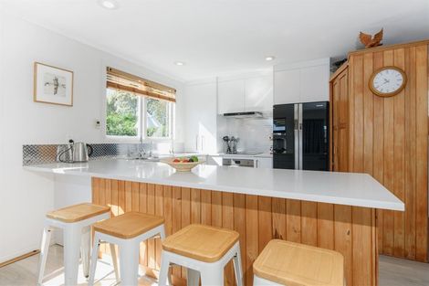 Photo of property in 60 Fairdene Avenue, Henderson, Auckland, 0610