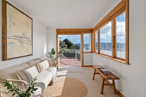 Photo of property in 78 The Crescent, Roseneath, Wellington, 6011