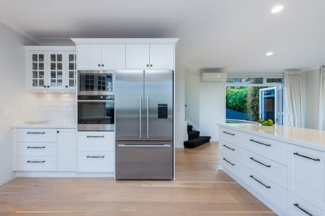Photo of property in 17 Calypso Place, Rothesay Bay, Auckland, 0630