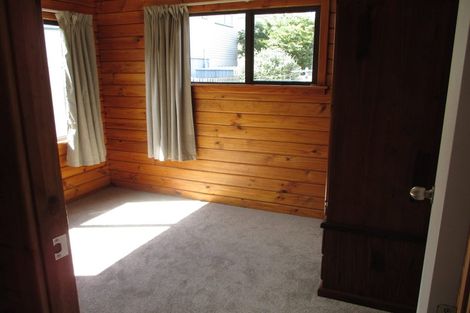 Photo of property in 2/694 East Coast Road, Pinehill, Auckland, 0632