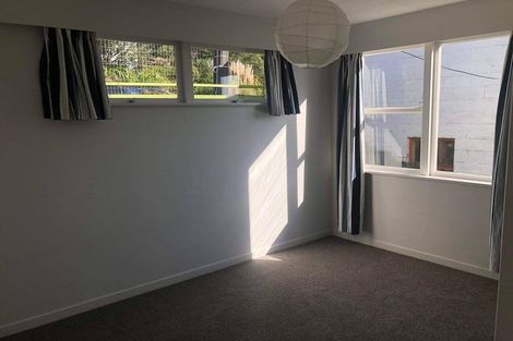 Photo of property in 55 Huntingdon Street, Northland, Wellington, 6012