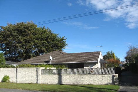 Photo of property in 9 Bryndwr Road, Fendalton, Christchurch, 8052