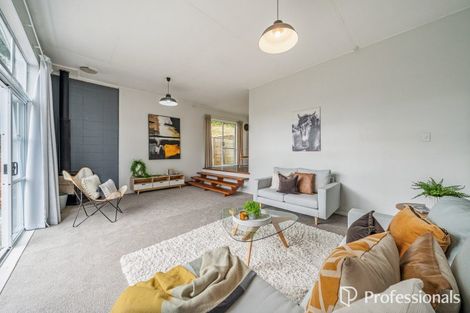 Photo of property in 14a Hawthorn Crescent, Stokes Valley, Lower Hutt, 5019