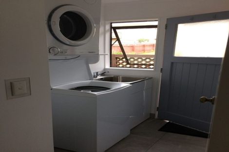 Photo of property in 67f1 Hector Street, Seatoun, Wellington, 6022