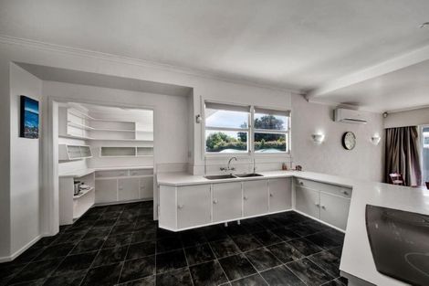 Photo of property in 161 South Road, Hawera, 4610