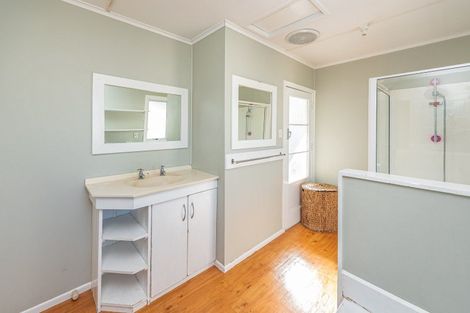 Photo of property in 12 Manuka Street, Castlecliff, Whanganui, 4501