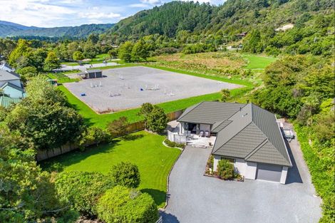 Photo of property in 31a Emerald Hill Drive, Birchville, Upper Hutt, 5018