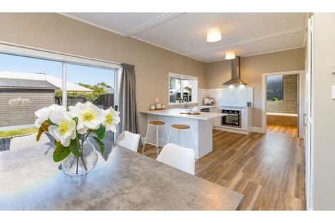 Photo of property in 74 Cumnor Terrace, Woolston, Christchurch, 8023