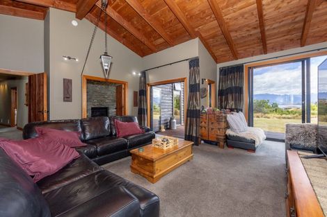 Photo of property in 10 Minaret Ridge, Wanaka, 9305