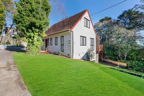 Photo of property in 2/133b Manuka Road, Bayview, Auckland, 0629