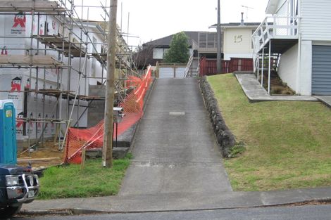 Photo of property in 2/15 Selwyn Crescent, Forrest Hill, Auckland, 0620