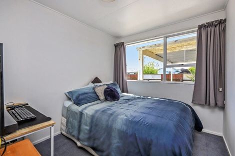 Photo of property in 15 Cooke Place, Taradale, Napier, 4112