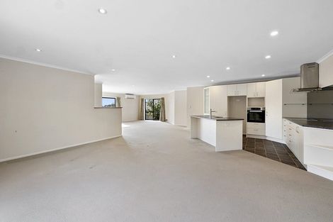 Photo of property in 72 Karamea Street, Whalers Gate, New Plymouth, 4310