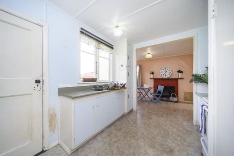 Photo of property in 12 Rira Street, Marton, 4710