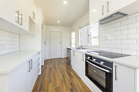 Photo of property in 51 Weymouth Road, Manurewa, Auckland, 2102