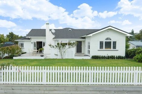 Photo of property in 55 Lake Crescent, Hamilton Lake, Hamilton, 3204
