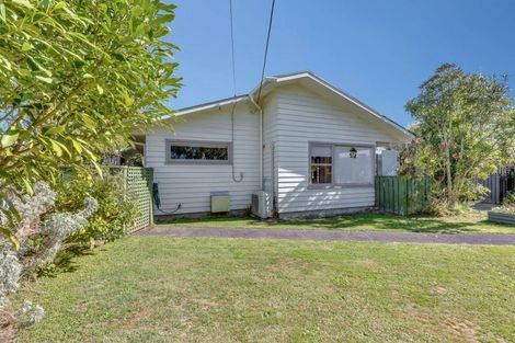 Photo of property in 16 Maunder Street, Marton, 4710