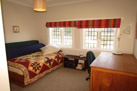 Photo of property in 19 Overtoun Terrace, Hataitai, Wellington, 6021