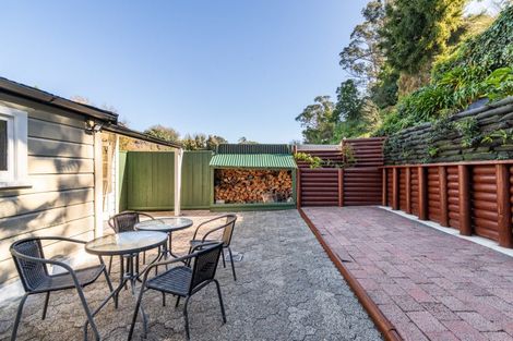 Photo of property in 85 Milton Road, Bluff Hill, Napier, 4110