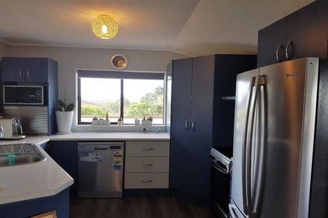 Photo of property in 25 Clearview Heights, Ranui, Auckland, 0612