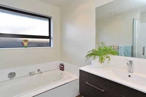 Photo of property in 32 Kotare Avenue, Rangiora, 7400