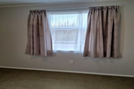 Photo of property in 7 Terrance Grove, Paparangi, Wellington, 6037