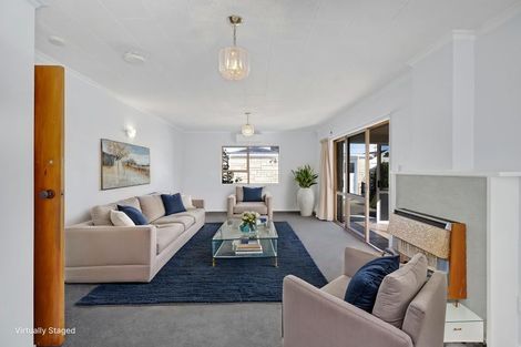 Photo of property in 2/43 Mangorei Road, Strandon, New Plymouth, 4312