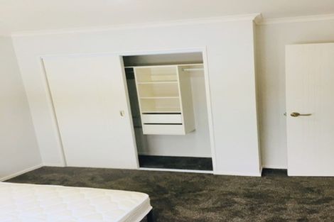 Photo of property in 425d Great South Road, Opaheke, 2113