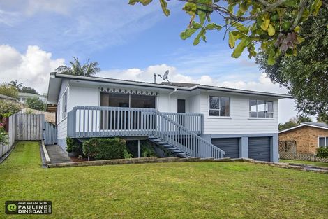 Photo of property in 17 Tait Street, Te Kamo, Whangarei, 0112