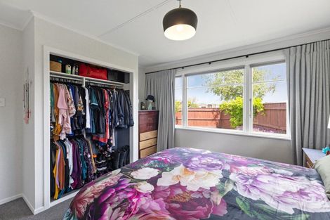 Photo of property in 19 Battersea Place, Roslyn, Palmerston North, 4414