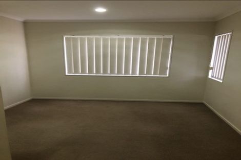 Photo of property in 28 Maypark Crescent, Flat Bush, Auckland, 2016