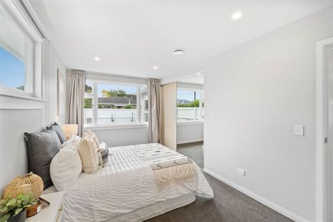 Photo of property in 9 Derrett Place, Saint Martins, Christchurch, 8022