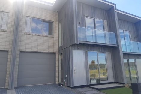 Photo of property in 5 Gunn Way, Hobsonville, Auckland, 0616