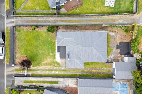Photo of property in 16 Manapouri Place, Glenview, Hamilton, 3206