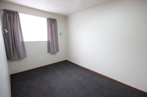 Photo of property in 6 Tiraumea Street, Palmerston North, 4410
