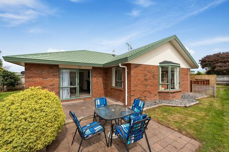 Photo of property in 25 Newfield Drive, Fairview Downs, Hamilton, 3214