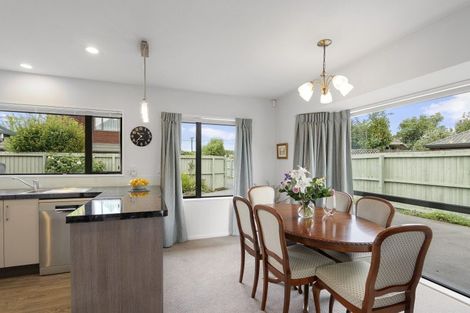 Photo of property in 16 Wentworth Street, Ilam, Christchurch, 8041